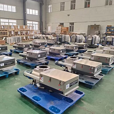 Latest company Cases about Air-cooled Dry Powder Electromagnetic Separators Deployed for Artificial Graphite Anode Production Line in Sichuan, Stab